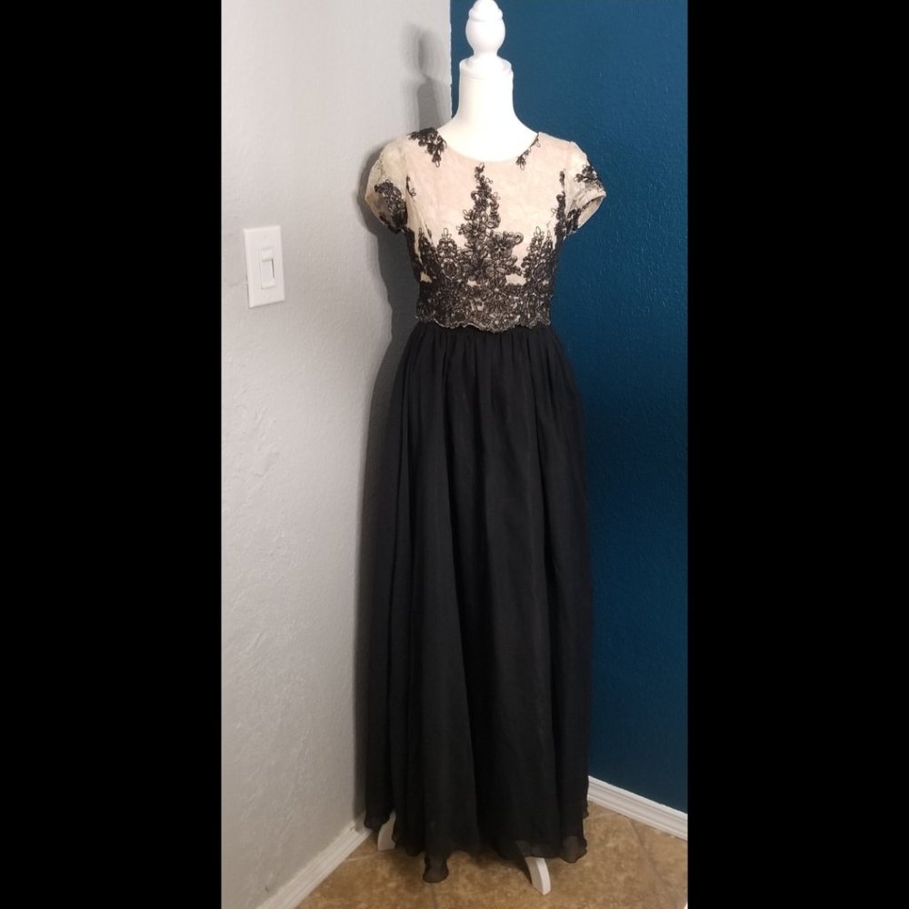 XTRAORDINARY DRESS‎ 2 piece